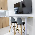 Studio De Charme Au Coeur Des Batignolles