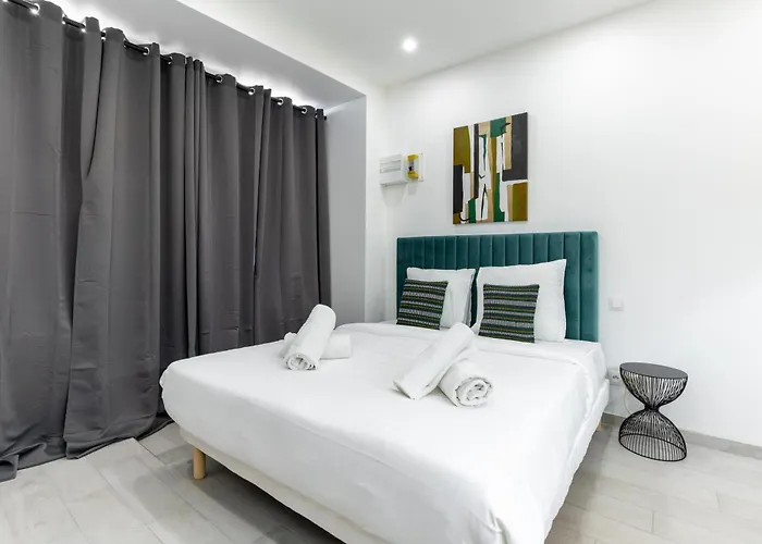 Studio De Charme Au Coeur Des Batignolles