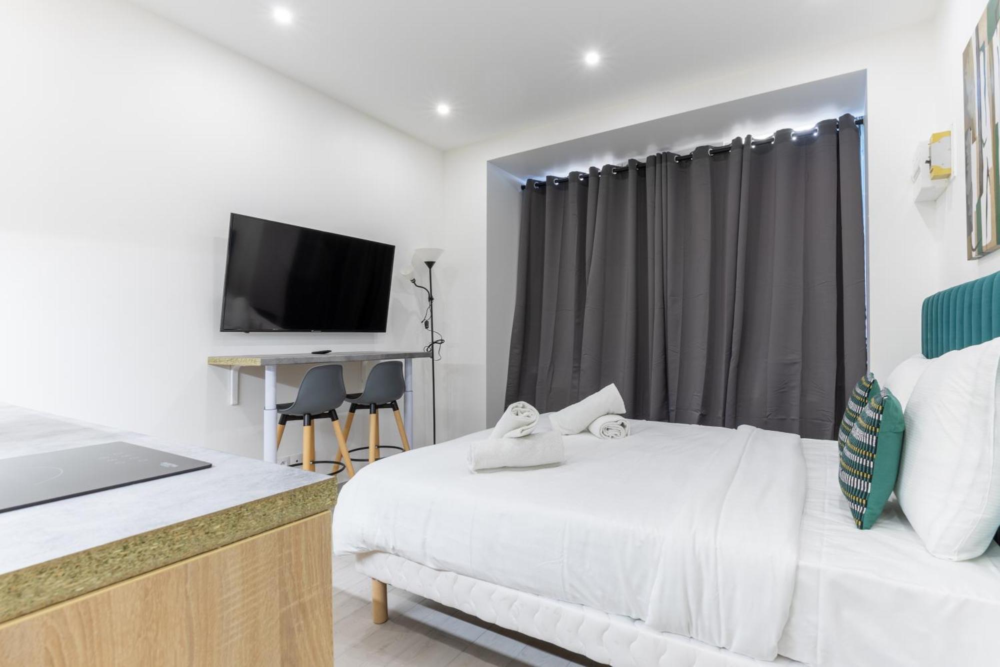 De Charme Au Coeur Des Batignolles Paris